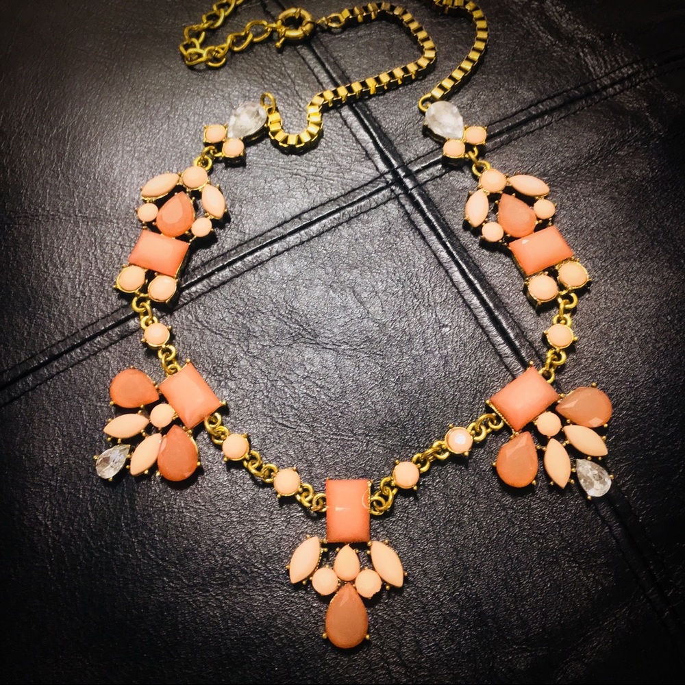Elegant Necklace + 🛍GWP